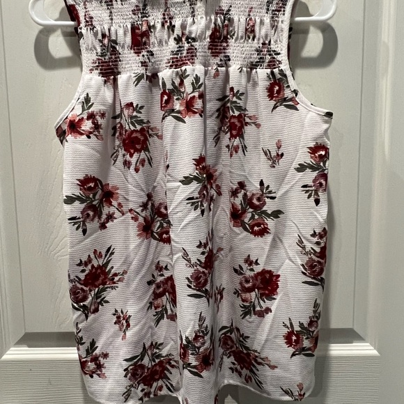 Justify pretty white with red flowers sleeveless top - Picture 3 of 4